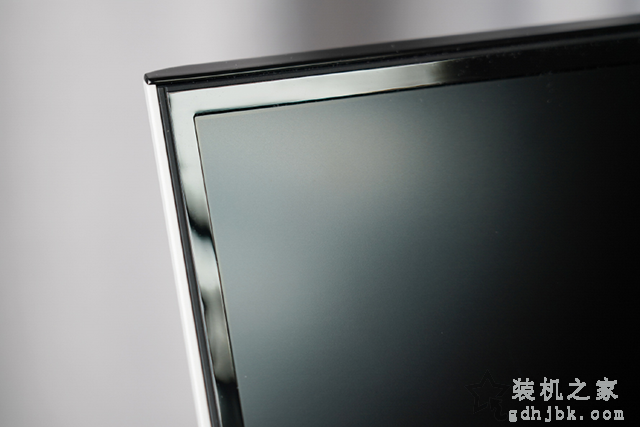 ALIENWARE AREA-51M 2020版评测