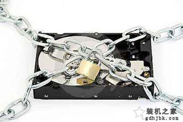 为什么绝大数服务器还使用机械硬盘，而不选固态硬盘呢？