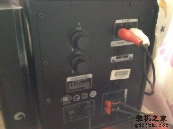 电脑音箱有杂音怎么办？电脑耳机或音箱有杂音的原因及解决方法