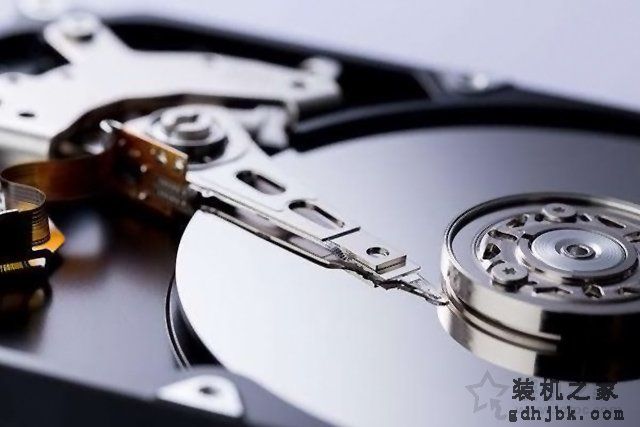 同容量机械硬盘单碟和双碟哪个好？机械硬盘单碟和双碟的区别对比