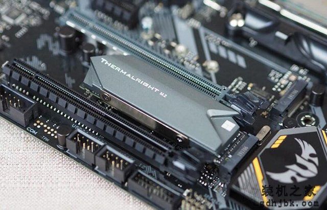 b550和x570区别是什么？哪个好？主板B550和X570差距对比知识