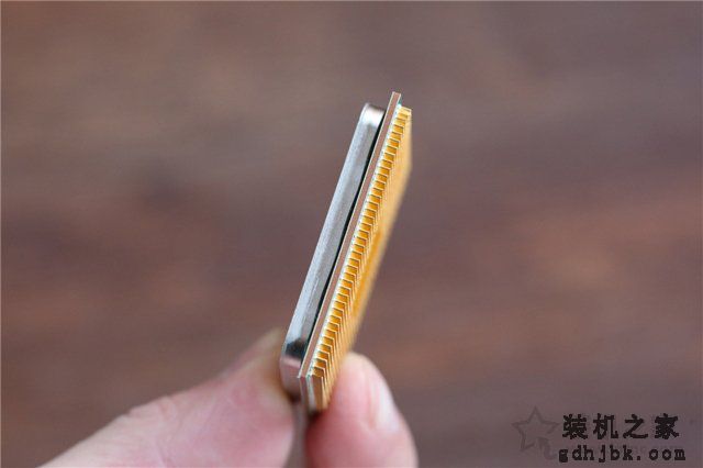 高频/双通道对APU处理器影响大吗？锐龙APU双通道和单通道内存对比