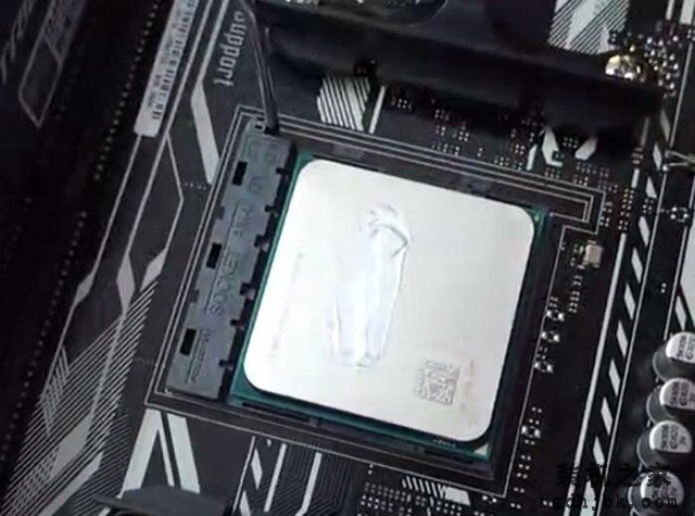 AMD CPU怎么安装？AMD锐龙处理器与主板安装图解教程