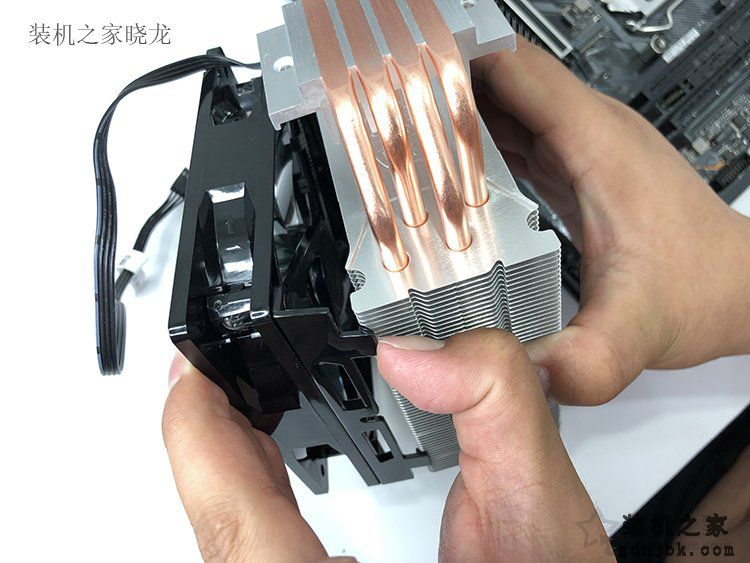 酷冷至尊暴雪t400i怎么安装