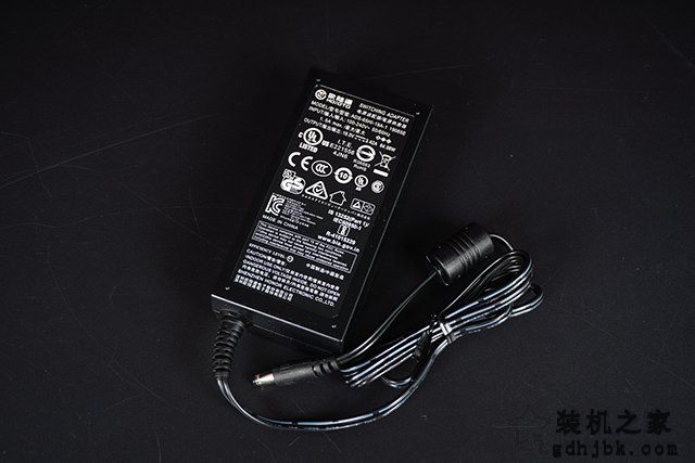 蚂蚁电竞战煌（ANT32VQC）新品显示器开箱入手体验！