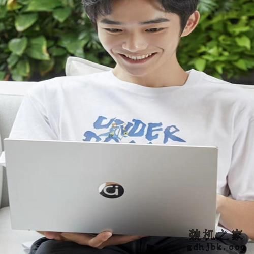 开学季神机合集，哪一轻薄本是你心中的首选？