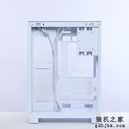 2023年双11电脑装机配置推荐：13600KF+4070Ti+高频D5+海景房机箱