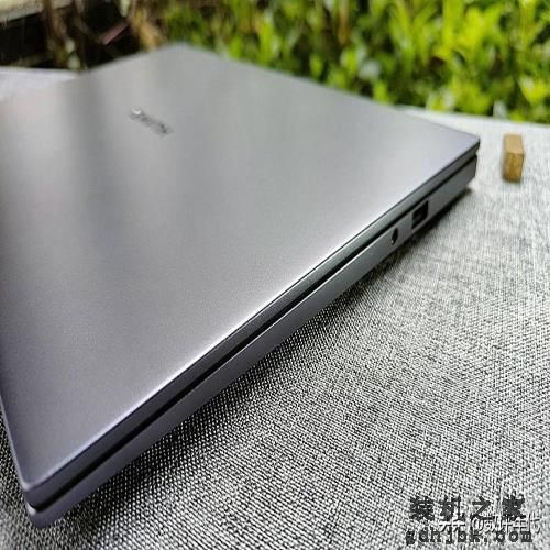 笔记本电脑怎么选才能不踩坑？2022年最值得入手的5款笔记本推荐