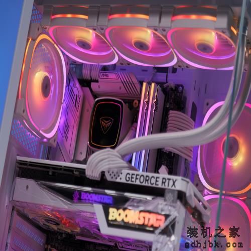2023年双11电脑装机配置推荐：13600KF+4070Ti+高频D5+海景房机箱
