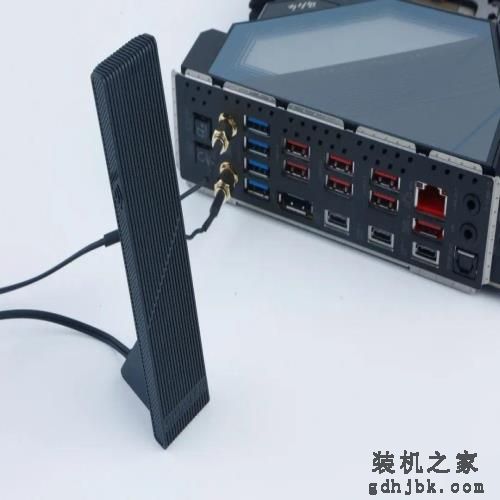 核心多4颗，还能超6.0GHz！进步最大的酷睿i7-14700K处理器首测