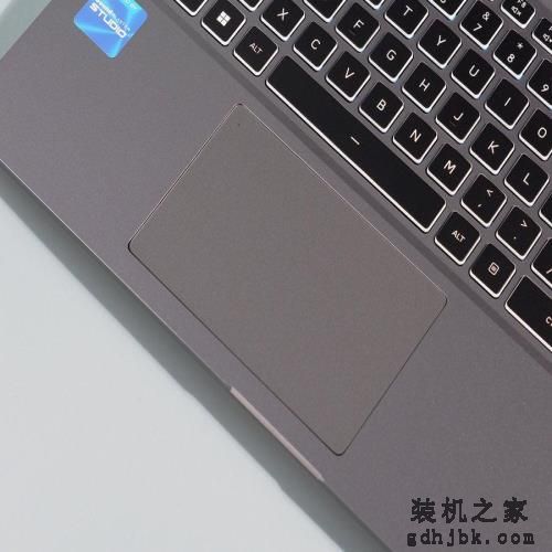 机械革命极光Pro评测:i7-12650H联袂RTX4060,性价比超赞 机械革命极光Pro评测:i7-12650H联袂RTX4060,性价比超赞