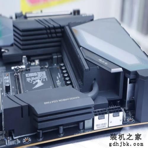 核心多4颗，还能超6.0GHz！进步最大的酷睿i7-14700K处理器首测