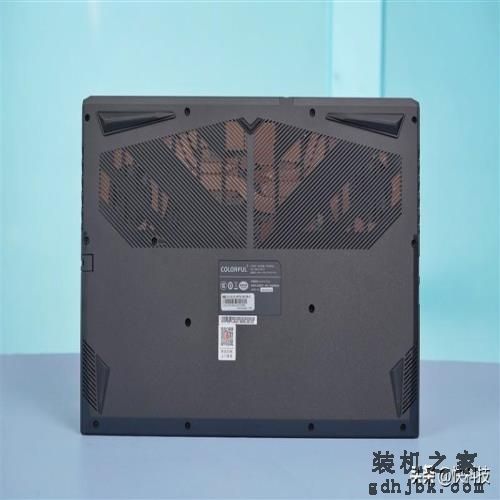 性价比超群！七彩虹将星X15-XS评测：12代酷睿i7一举杀到4.5K