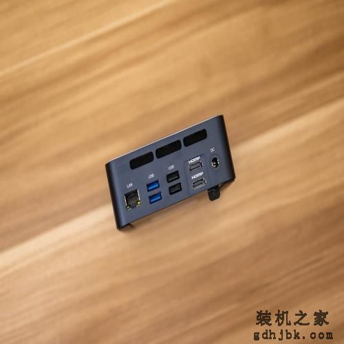 巴掌大的主机？居然还是i7处理器！零刻SEi 10体验到底如何