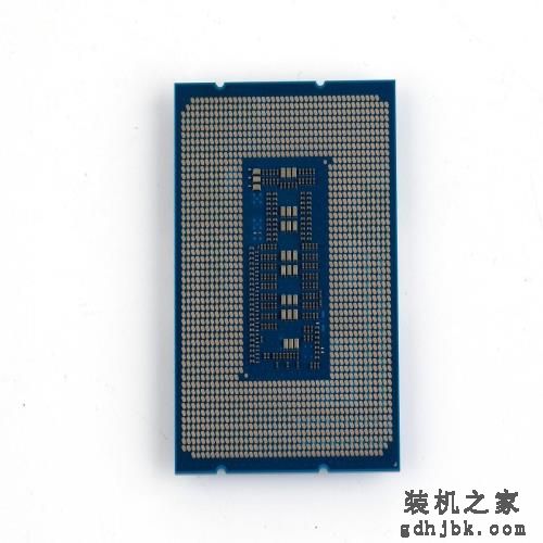 不能超频的24线程处理器也很强！英特尔酷睿i7-13700实战