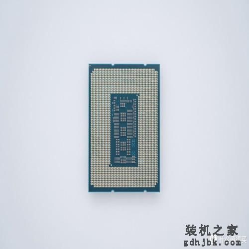 英特尔i7-14700K首发评测丨单核仅5%,多核涨18%，整体可冲
