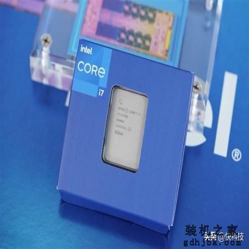 酷睿i7-13700评测：能效比提升明显、性能媲美锐龙9