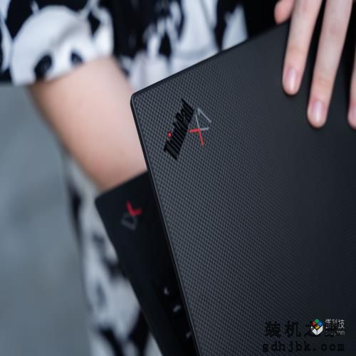 两大旗舰轻薄商务本对决：ThinkPad靠十二代酷睿逆袭？