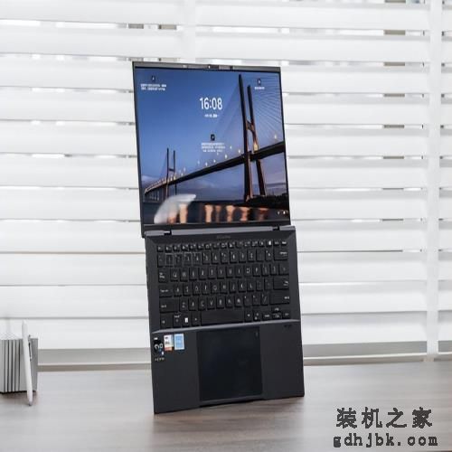安全和极致轻薄兼顾！990g华硕破晓Air 14英寸商务本评测