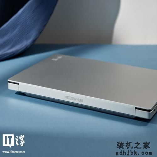 玄派侠氪商务轻薄本评测：定制BIM全面屏，内置无线蓝牙耳机