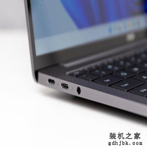 荣耀MagicBook V 14 2022评测：体验更智能的旗舰商务本