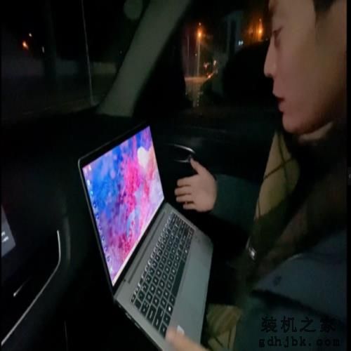 新职场精英选购笔记本都看重什么?哪款值得选 新职场精英选购笔记本都看重什么?哪款值得选