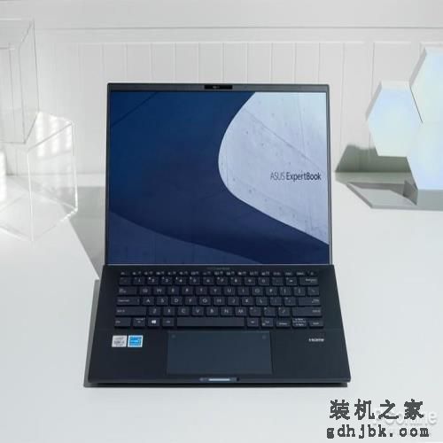 极致便携的代价是什么 不足1kg商务本的全面评测