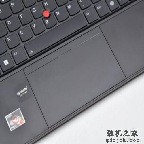搭载深度定制版锐龙7 Pro 6860Z ThinkPad Z13商务本体验 搭载深度定制版锐龙7 Pro 6860Z ThinkPad Z13商务本体验