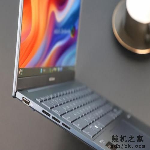 首搭酷睿Ultra处理器，便携长续航，灵耀14 2024商务办公本评测