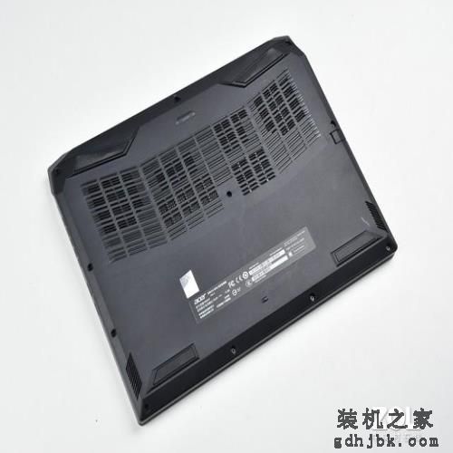 谁最值得买?8款热门游戏本横评 谁最值得买?8款热门游戏本横评