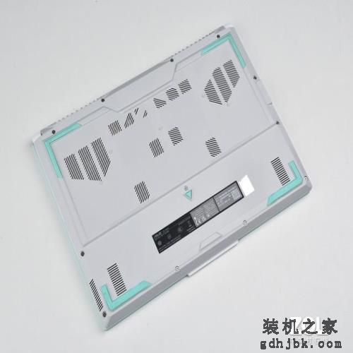 谁最值得买?8款热门游戏本横评 谁最值得买?8款热门游戏本横评