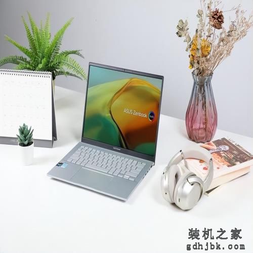商务人士值得一试的4款轻薄本：全是一线品牌，机身轻至1.3kg！