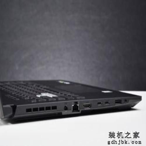 谁最值得买?8款热门游戏本横评 谁最值得买?8款热门游戏本横评