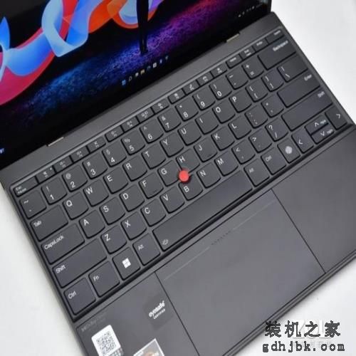 搭载深度定制版锐龙7 Pro 6860Z ThinkPad Z13商务本体验 搭载深度定制版锐龙7 Pro 6860Z ThinkPad Z13商务本体验