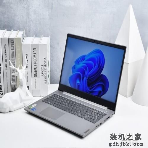 「有料评测」联想ThinkBook 15p：轻薄金属机身+澎湃性能 高规格轻薄商务本