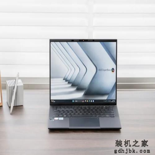 安全和极致轻薄兼顾！990g华硕破晓Air 14英寸商务本评测