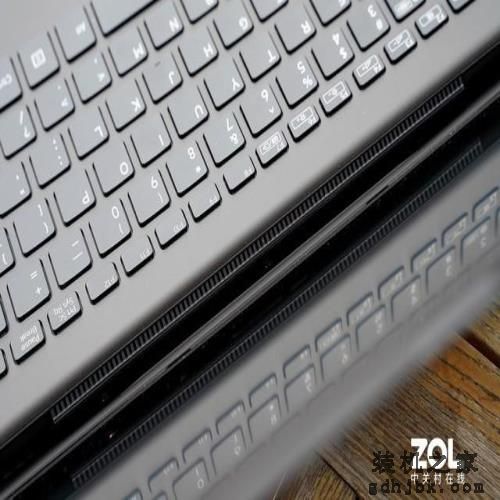 999克全碳纤维机身 VAIO Z 2021旗舰商务本评测