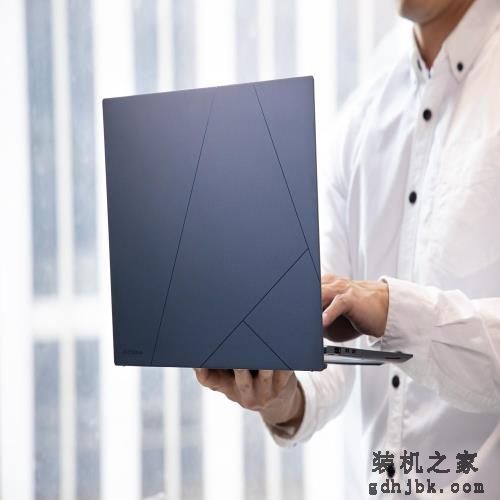 13英寸商务轻薄本怎么选？便携又好用，这4款热门产品好评度拉满