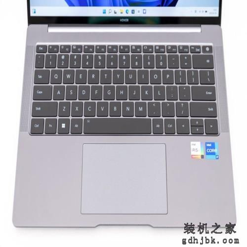 荣耀MagicBook V 14 2022评测：体验更智能的旗舰商务本