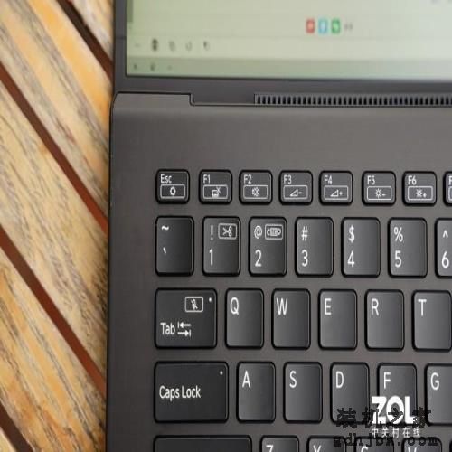 999克全碳纤维机身 VAIO Z 2021旗舰商务本评测