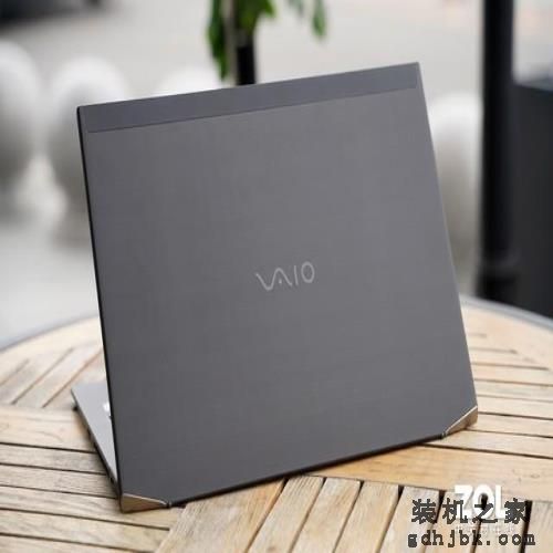 999克全碳纤维机身 VAIO Z 2021旗舰商务本评测