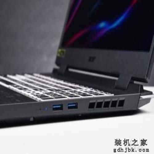 谁最值得买?8款热门游戏本横评 谁最值得买?8款热门游戏本横评