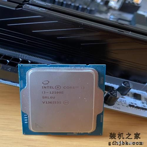 500元I3-12100E处理器提供嵌入式方案配100无接口6G加速<a href=http://www.gdhjbk.com/tags-2960-0.html target=_blank class=infotextkey>显卡</a>游戏