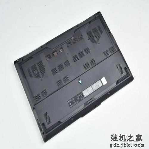 谁最值得买?8款热门游戏本横评 谁最值得买?8款热门游戏本横评