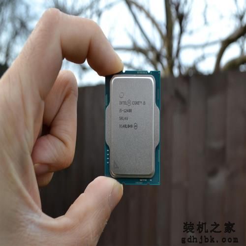11代<a href=http://www.gdhjbk.com/tags-8218-0.html target=_blank class=infotextkey>i5</a>和12代I5有多大差别？现阶段买买谁最合适？