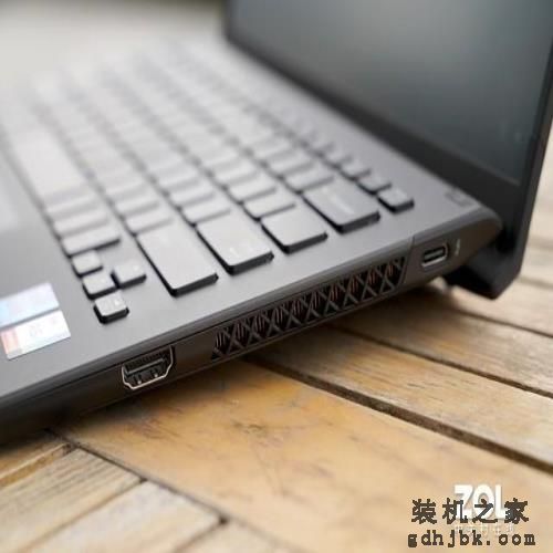 999克全碳纤维机身 VAIO Z 2021旗舰商务本评测