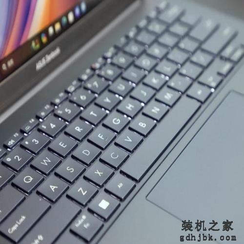 首搭酷睿Ultra处理器，便携长续航，灵耀14 2024商务办公本评测
