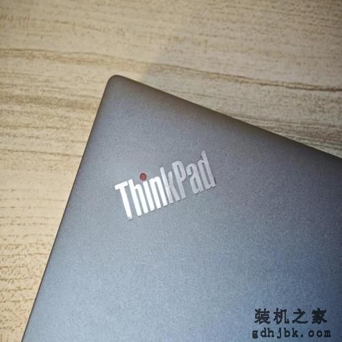 曾经卖7000元的顶配商务本，现在成了闲鱼上最火的洋垃圾