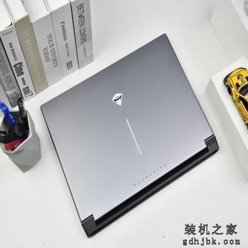 年轻人必选的第一台轻游戏全能本 机械师曙光16 Air评测