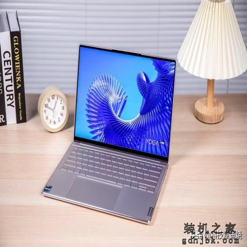万元级轻薄本评测，高端商务本中的天花板